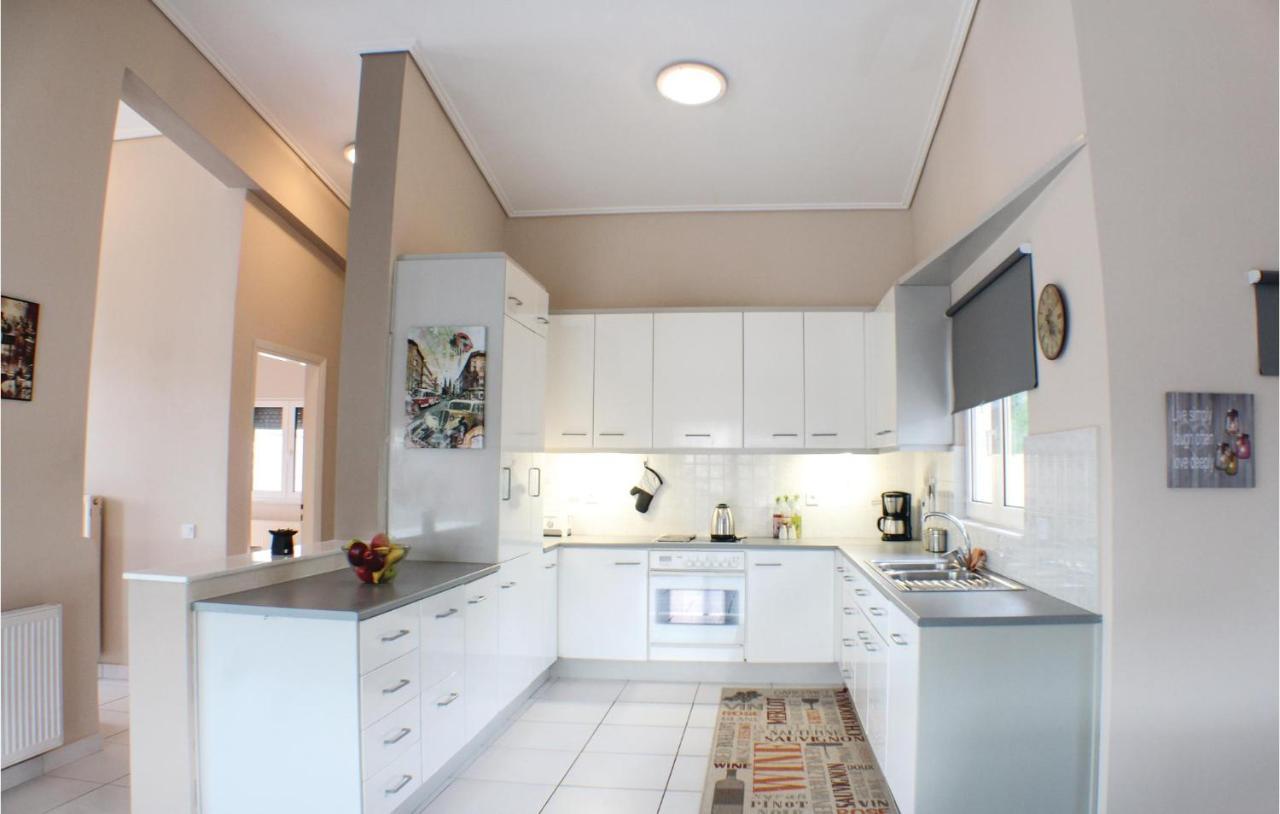 Amazing Home In Chalkida With Wifi Esterno foto