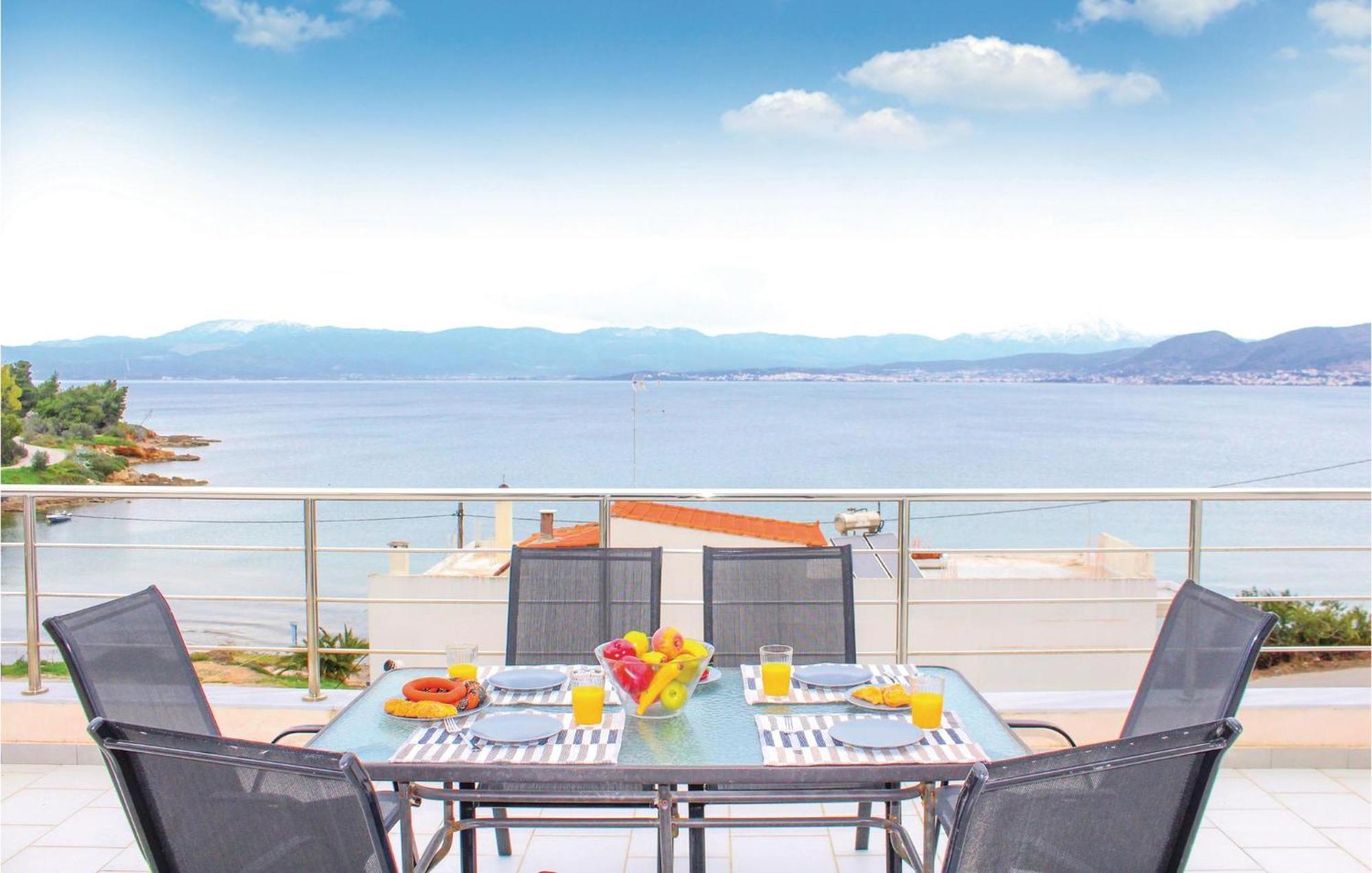Amazing Home In Chalkida With Wifi Esterno foto